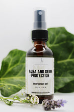 Load image into Gallery viewer, Image of Amber Vail of Aura and Germ Protection disinfection mist
